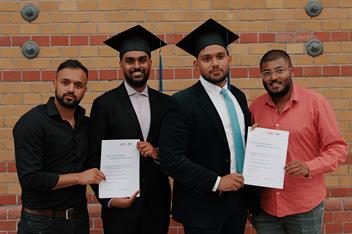 Absolventenfeier 2024 Hochschule Düsseldorf (HSD)
